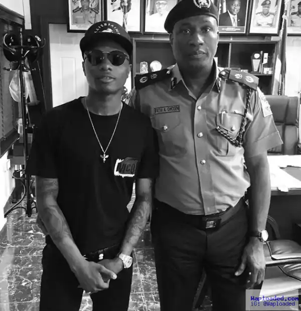 Photo: Linda Ikeji And Wizkid Finally Met With The Lagos Commissioner Of Police [And This Happened]